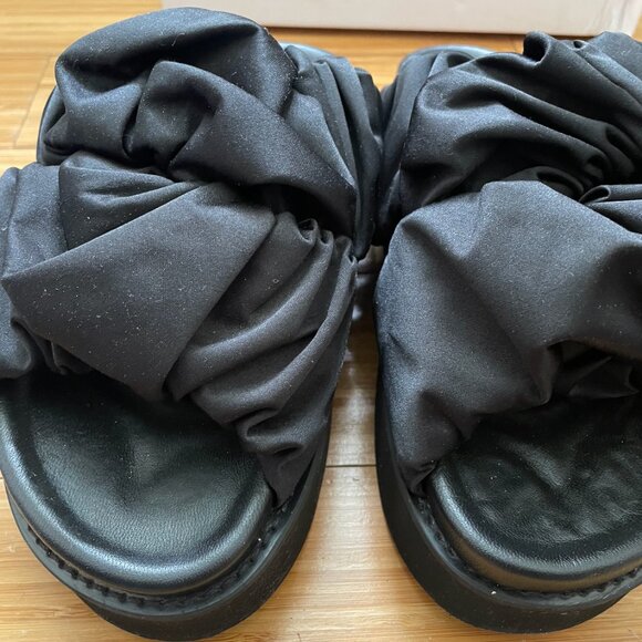 GANNI SATIN RUFFLE SLIDES SANDALS - Picture 5 of 11